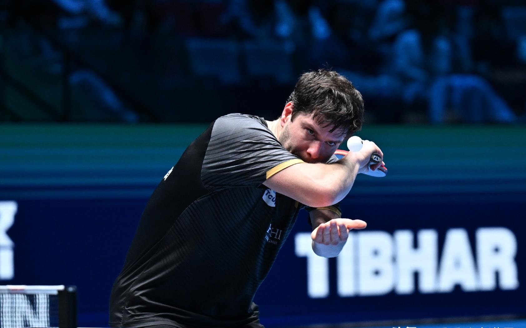 波兰乒乓球队鏖战法国乒乓球队，奥恰洛夫关键制胜