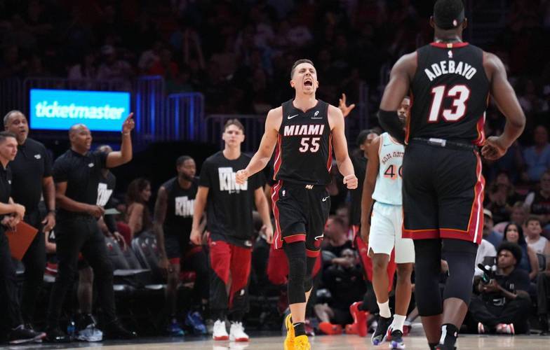 西班牙男篮鏖战法国男篮，字母哥送出助攻的简单介绍