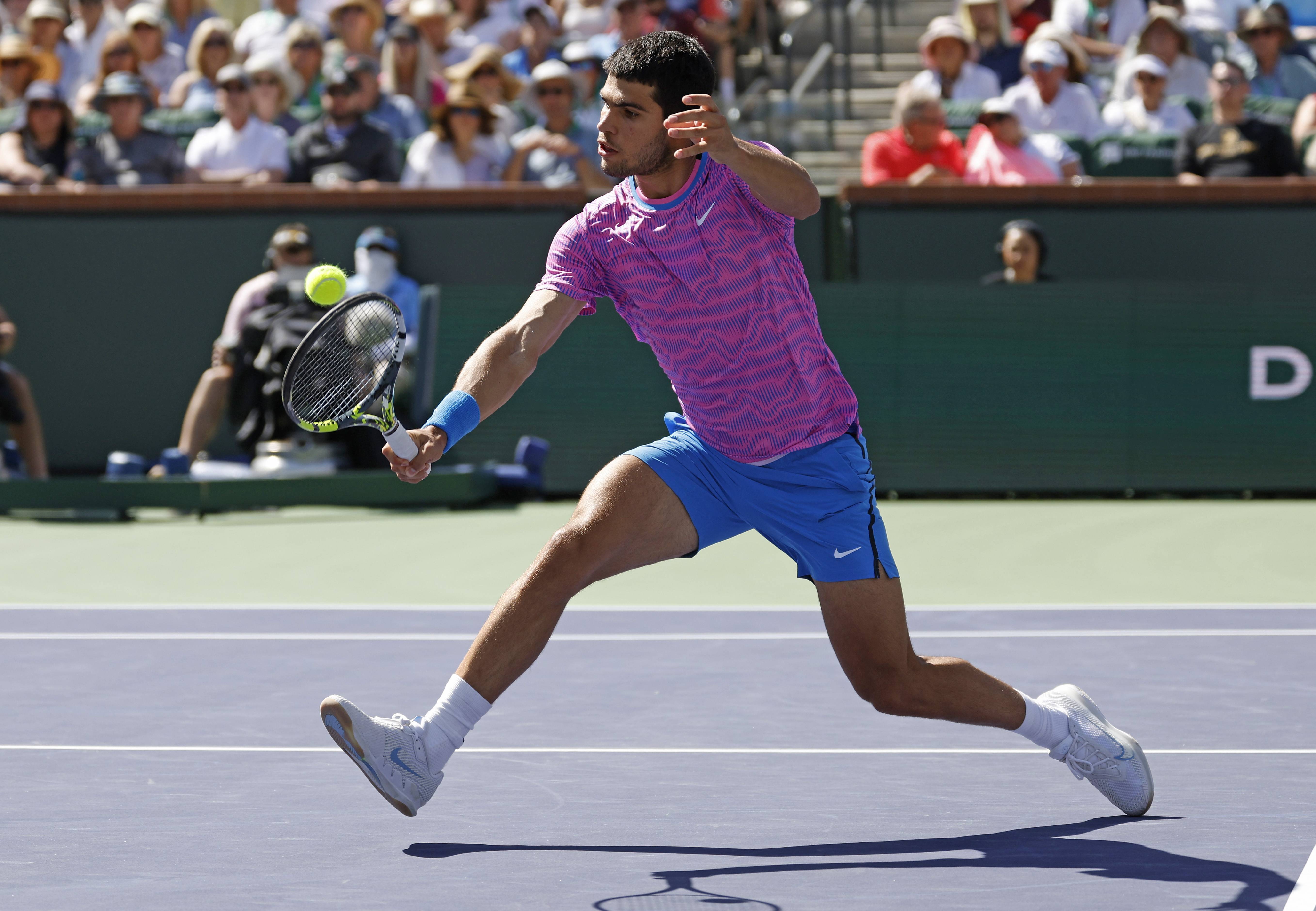 意大利网球队逆转日本网球队，阿尔卡拉斯高光表现