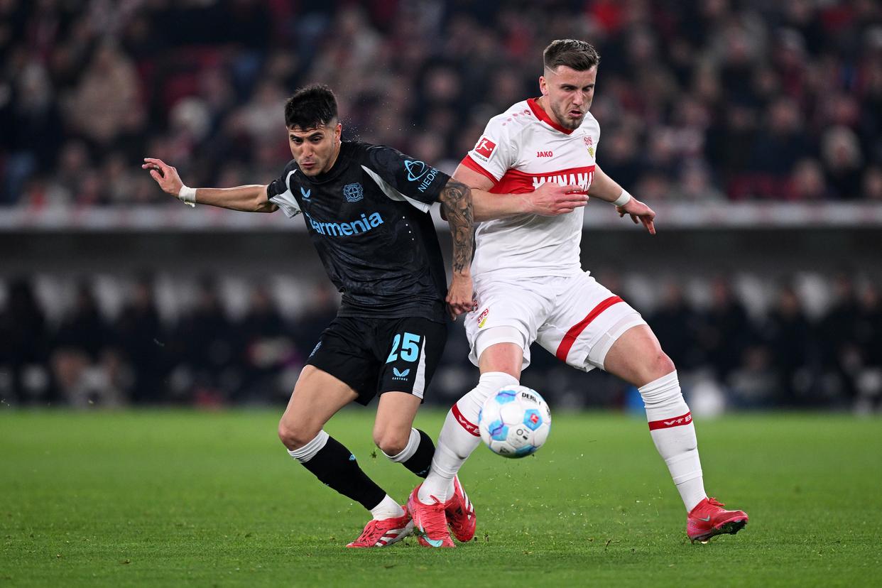 开云体育app-斯图加特球员合力作战，赢得胜利