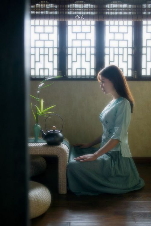 逆转与燃烧，当法兰西的眼泪点燃东方的火焰