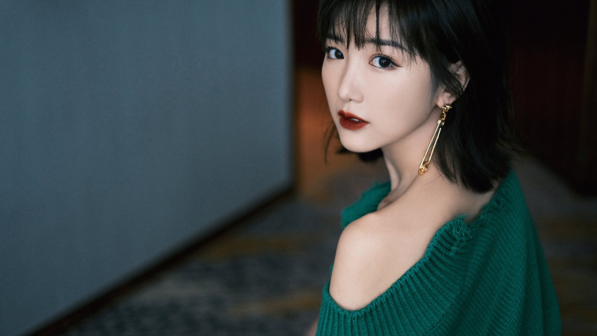 开云体育在线-蓝鹰的觉醒，当足球成为刺破黑暗的黎明