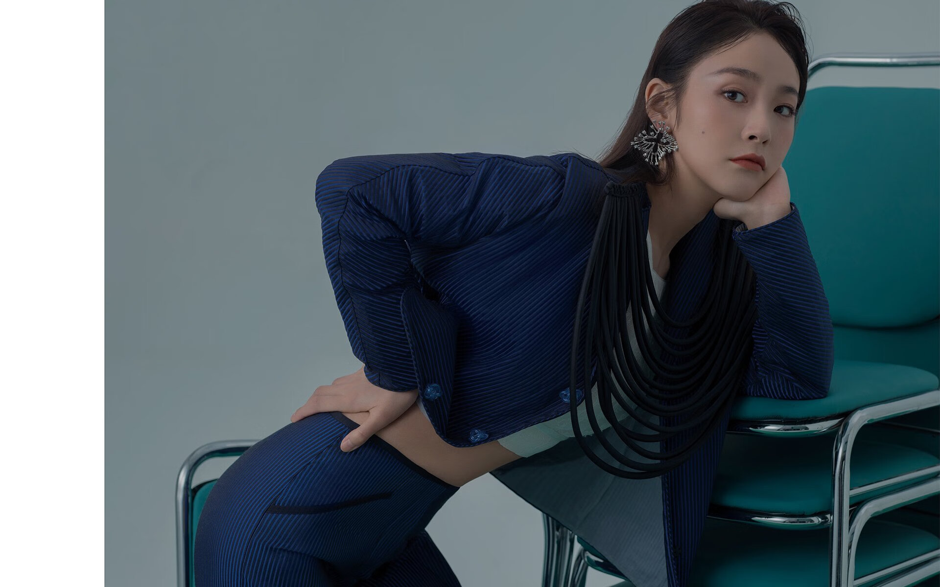 意甲焦点战之夜与库里的三分雨，当绿茵场遇见篮球馆，今夜舞台只属于大心脏